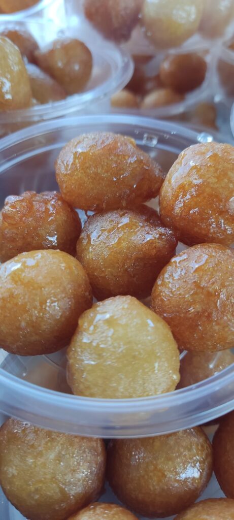 hayir lokmacisi arnavutkoy